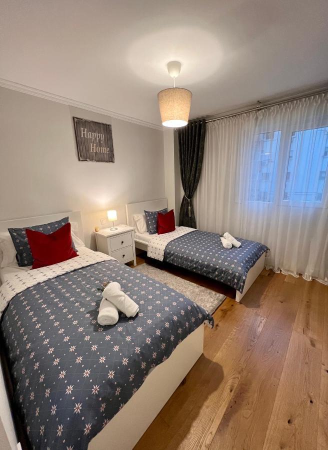 Apartamentos Prestige Suites Malaga III Bagian luar foto